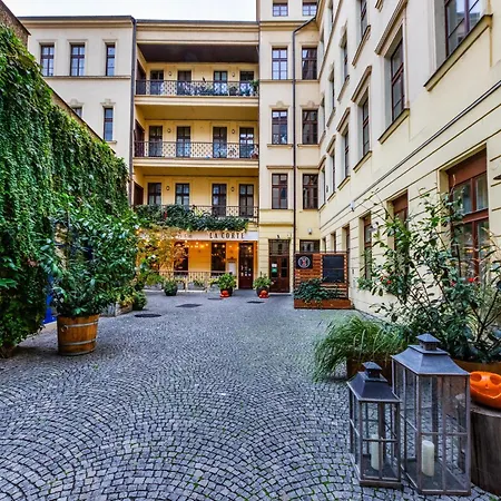 Pat & Mat Apartamento Praga